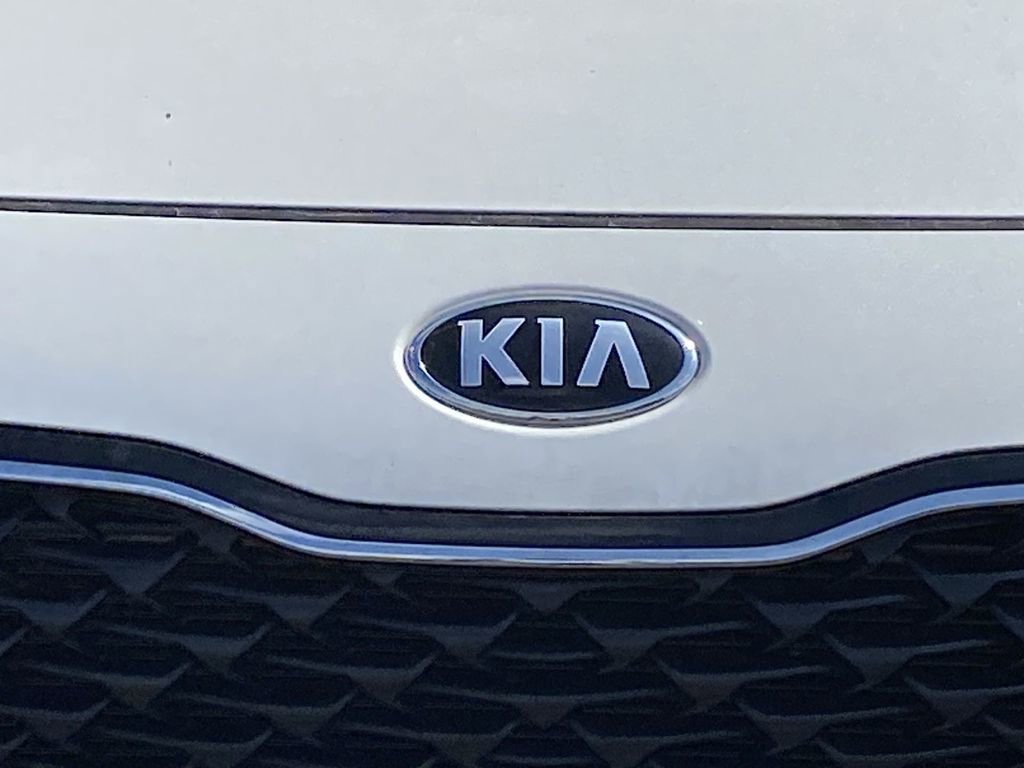 Used 2021 Kia Sportage LX image 11