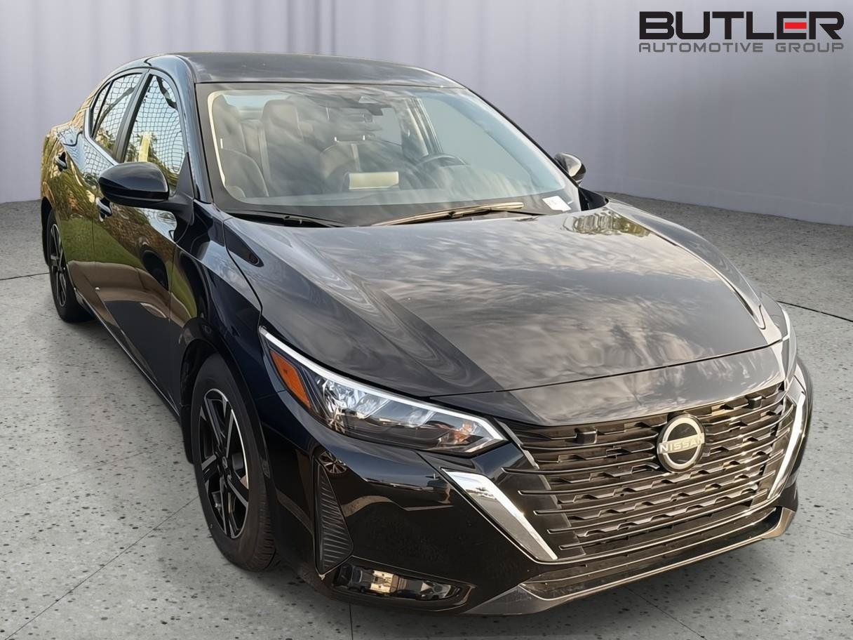 Used 2025 Nissan Sentra SV w/ All-Weather Package FWD image 5