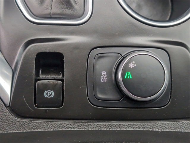 Used 2021 Chevrolet Traverse LT image 33