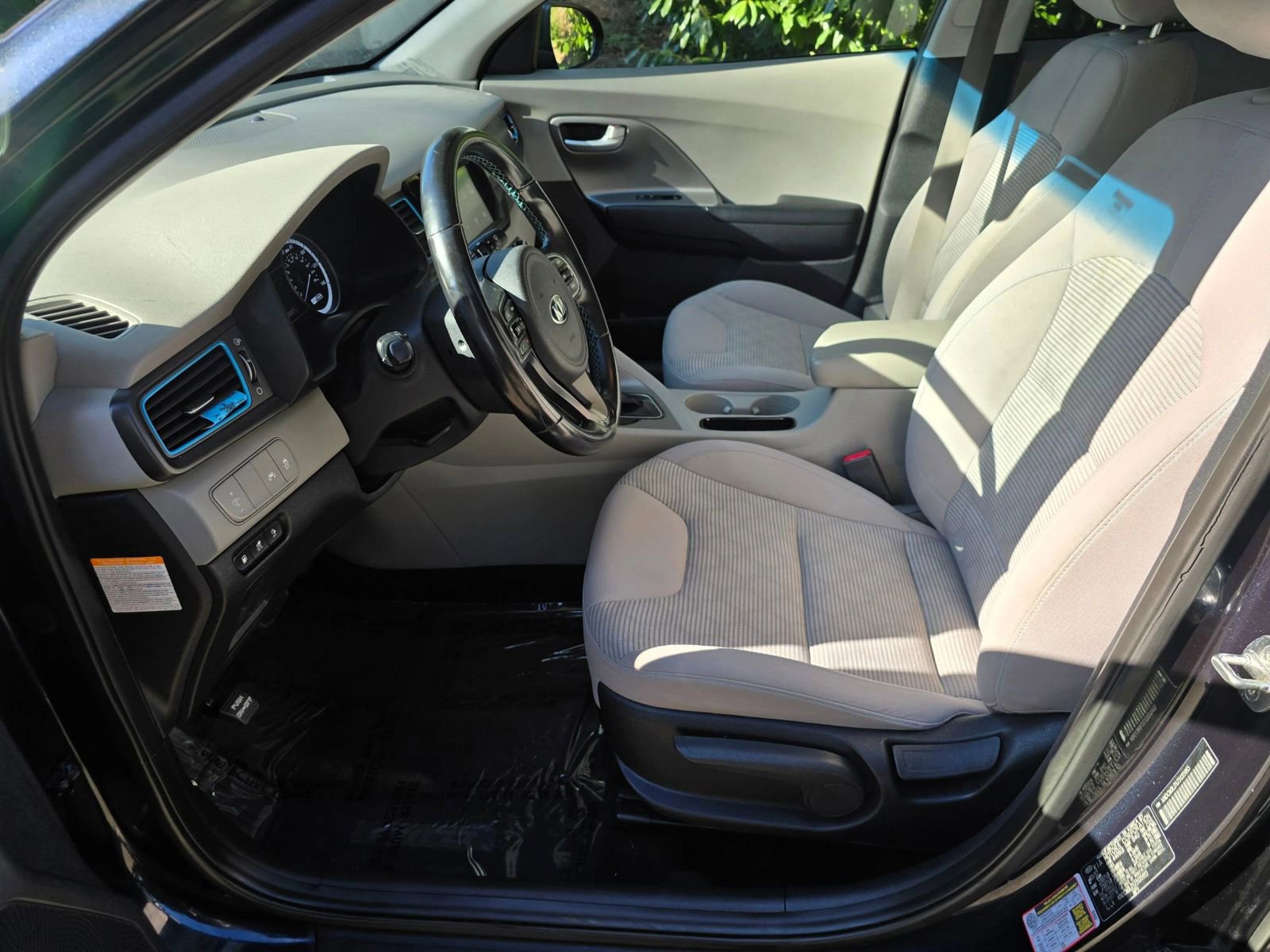 Used 2018 Kia Niro LX image 20