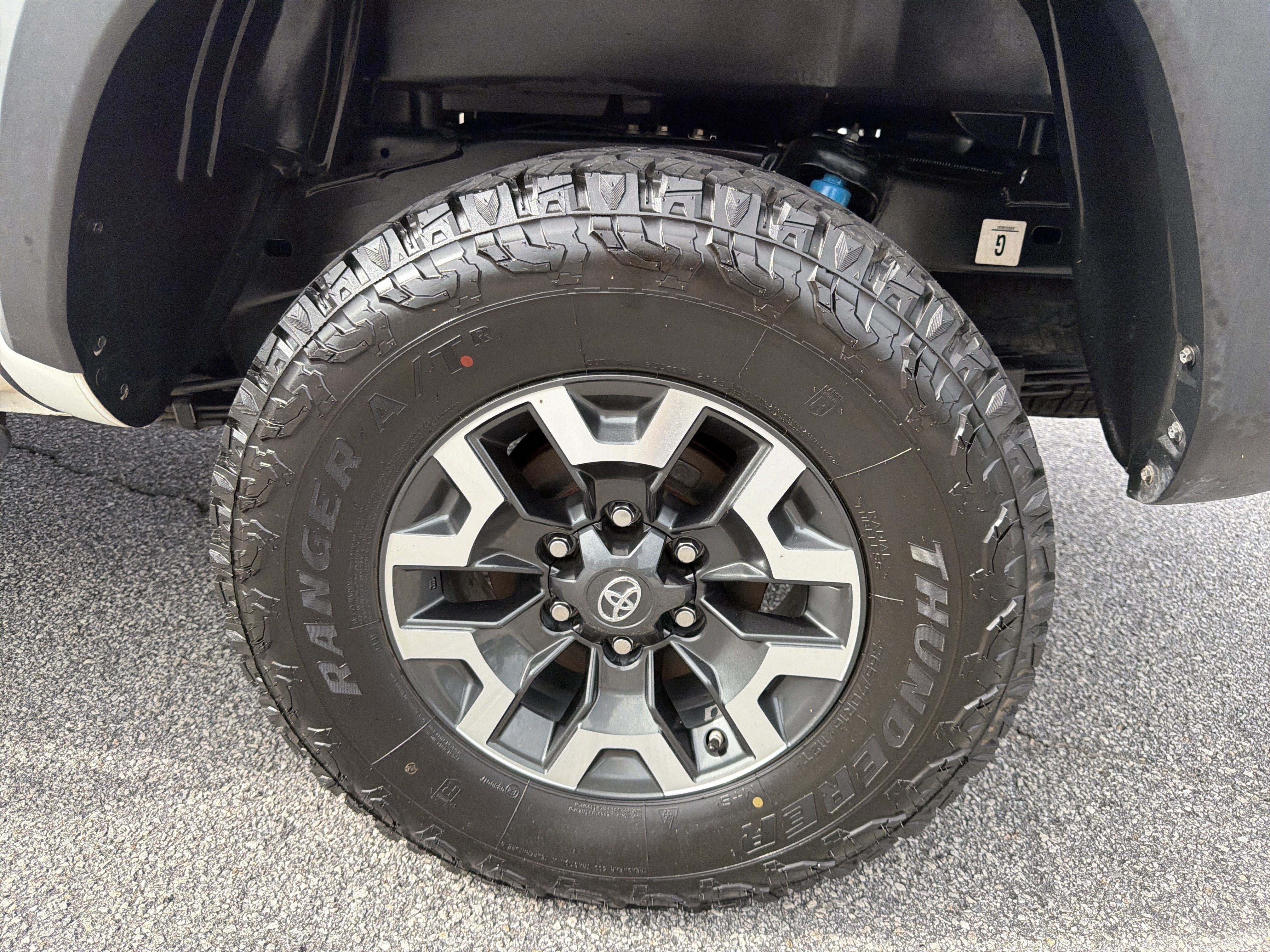 Certified 2021 Toyota Tacoma TRD Off-Road AWD/4WD image 29