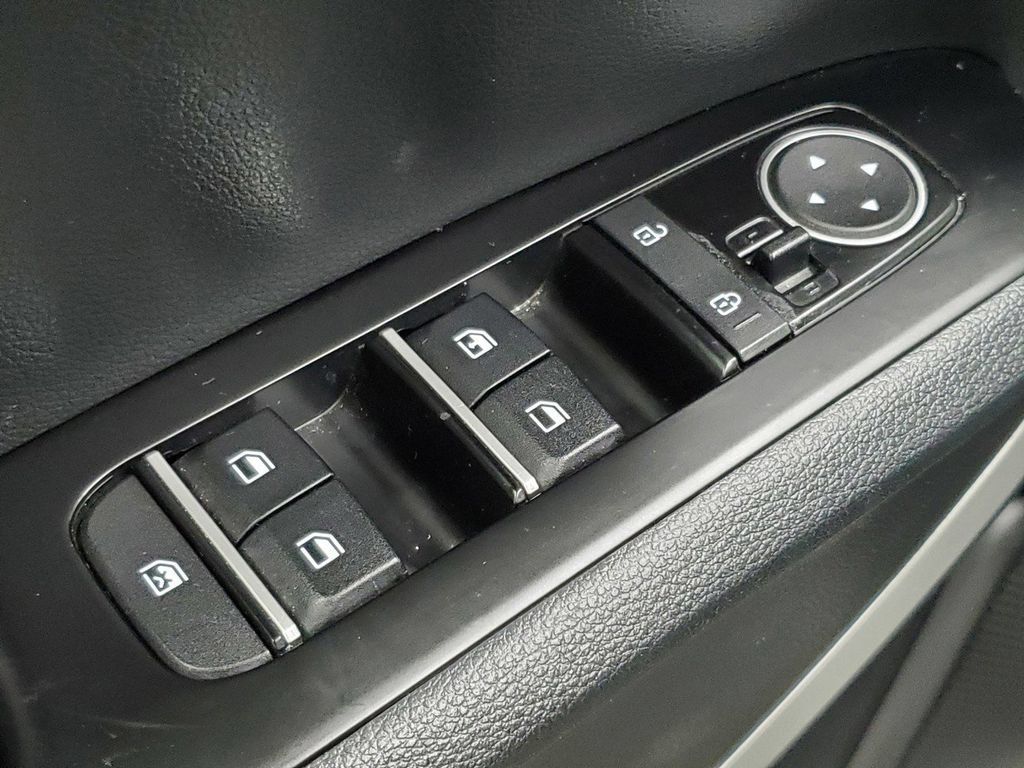 Used 2024 Kia Soul LX w/ Option Group 015 FWD image 27