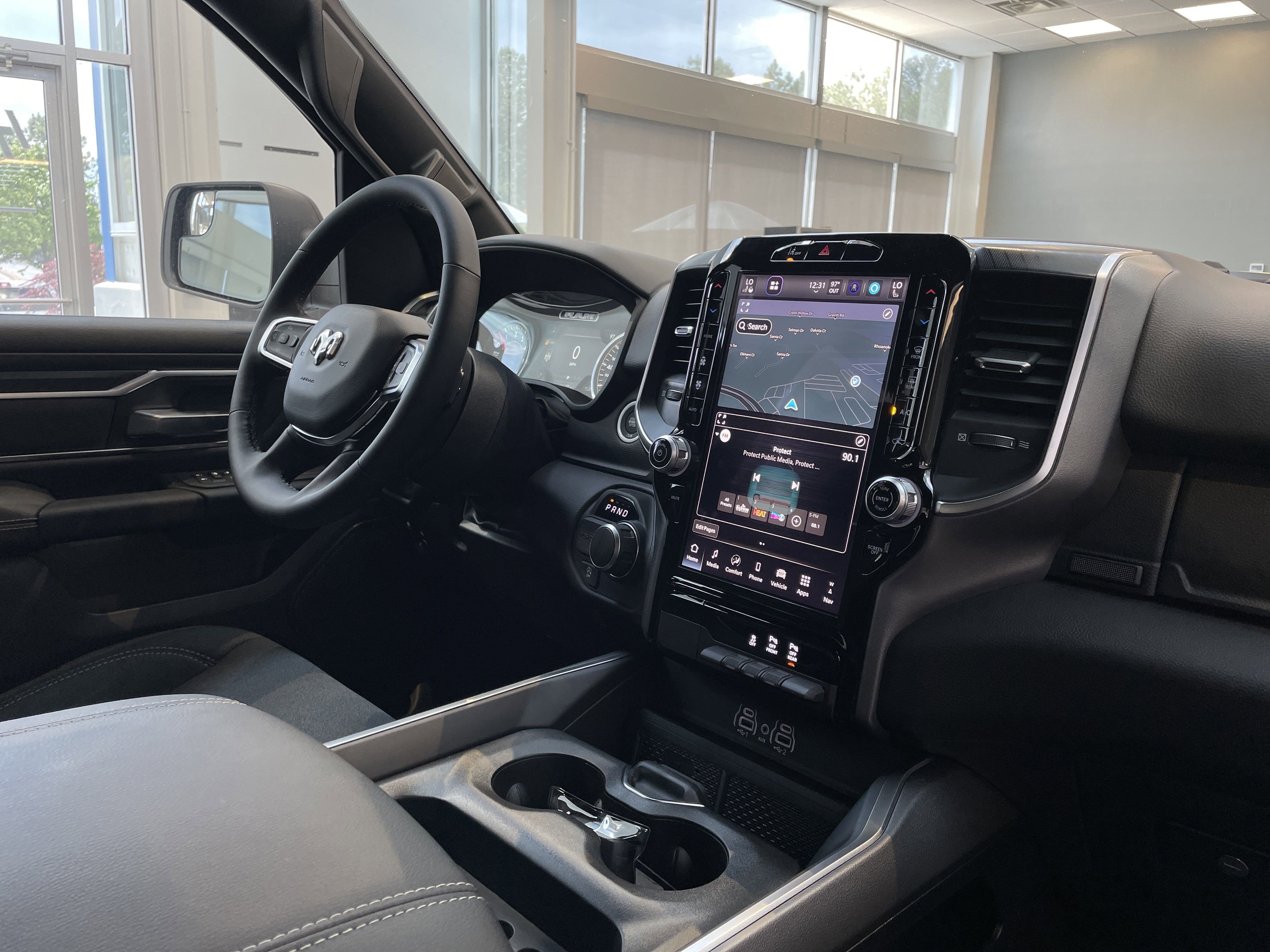 Certified 2025 RAM 1500 Big Horn image 28