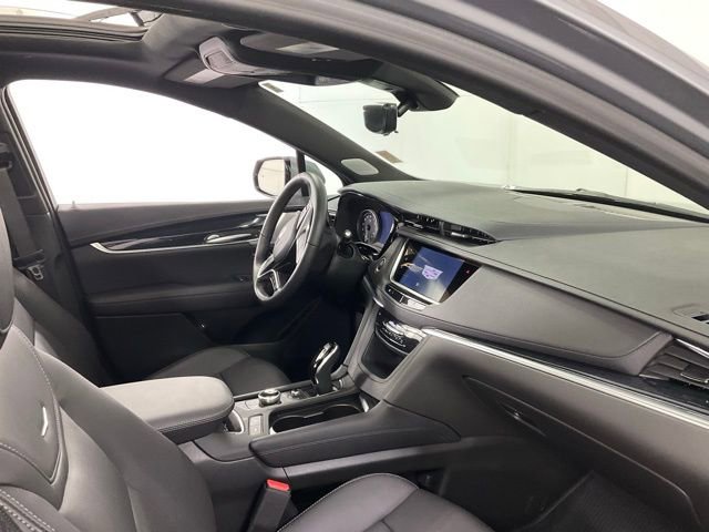 Used 2025 Cadillac XT5 Premium Luxury w/ Technology Package image 27