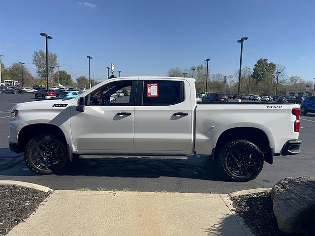 Used 2024 Chevrolet Silverado 1500 LT Trail Boss w/ Convenience Package II AWD/4WD image 4