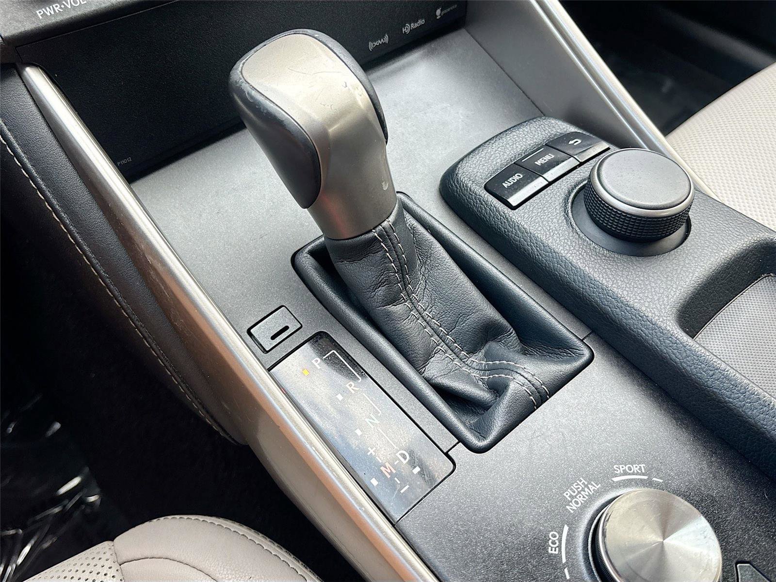 Used 2015 Lexus IS 250 RWD image 16