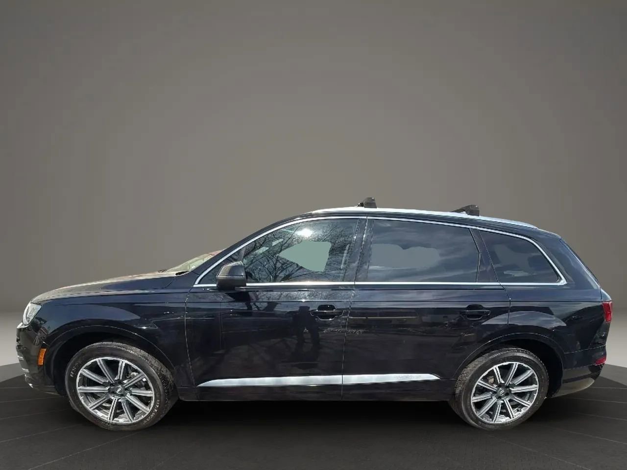 Used 2017 Audi Q7 3.0T Premium Plus w/ Premium Plus Package AWD/4WD image 8