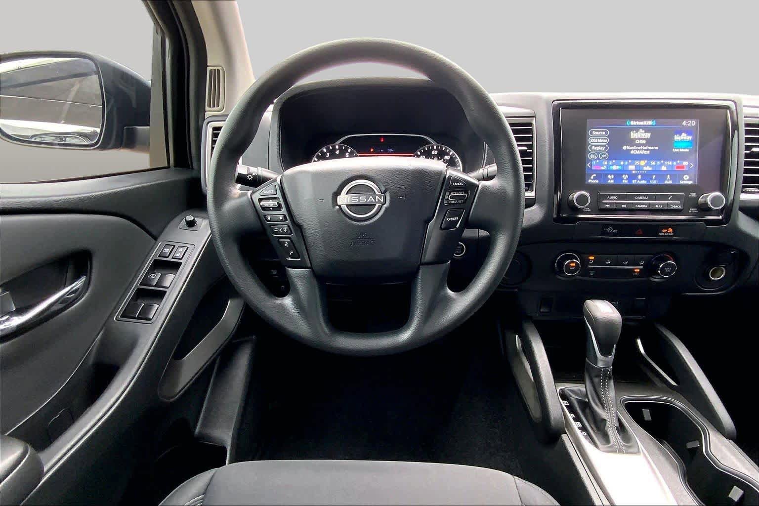 Used 2024 Nissan Frontier SV RWD image 6