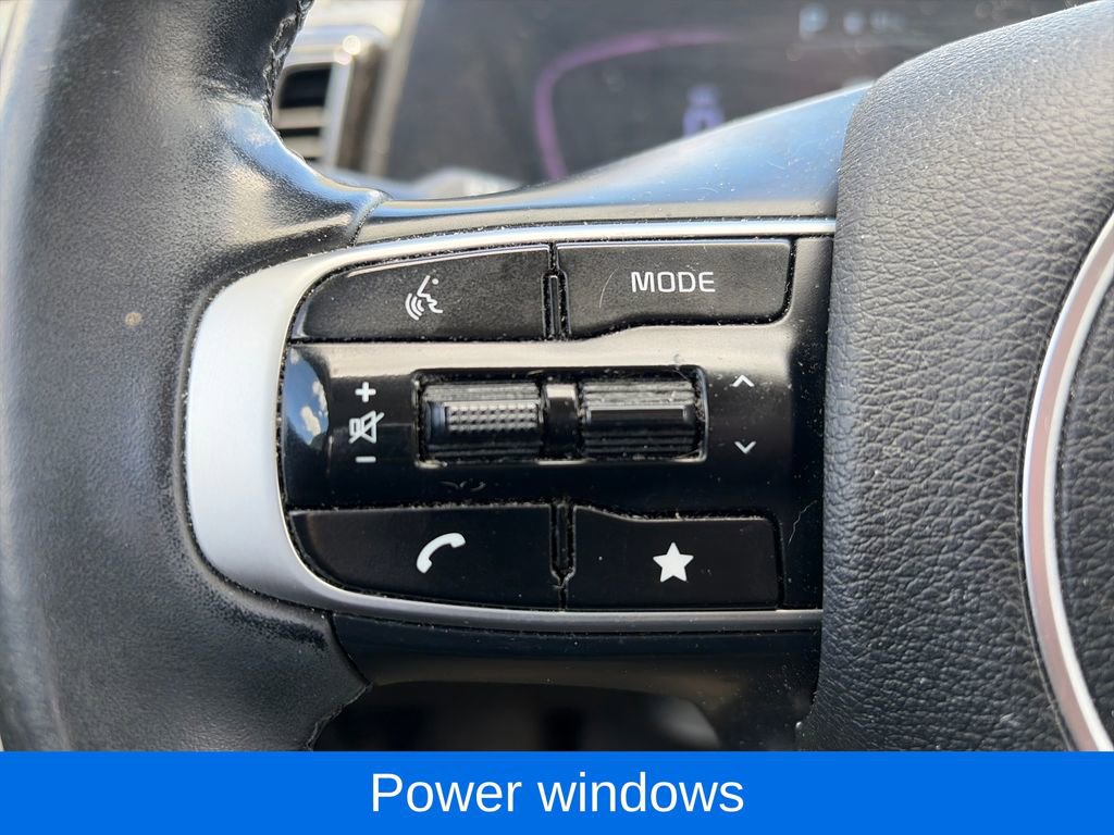 Used 2023 Kia Sportage EX image 14