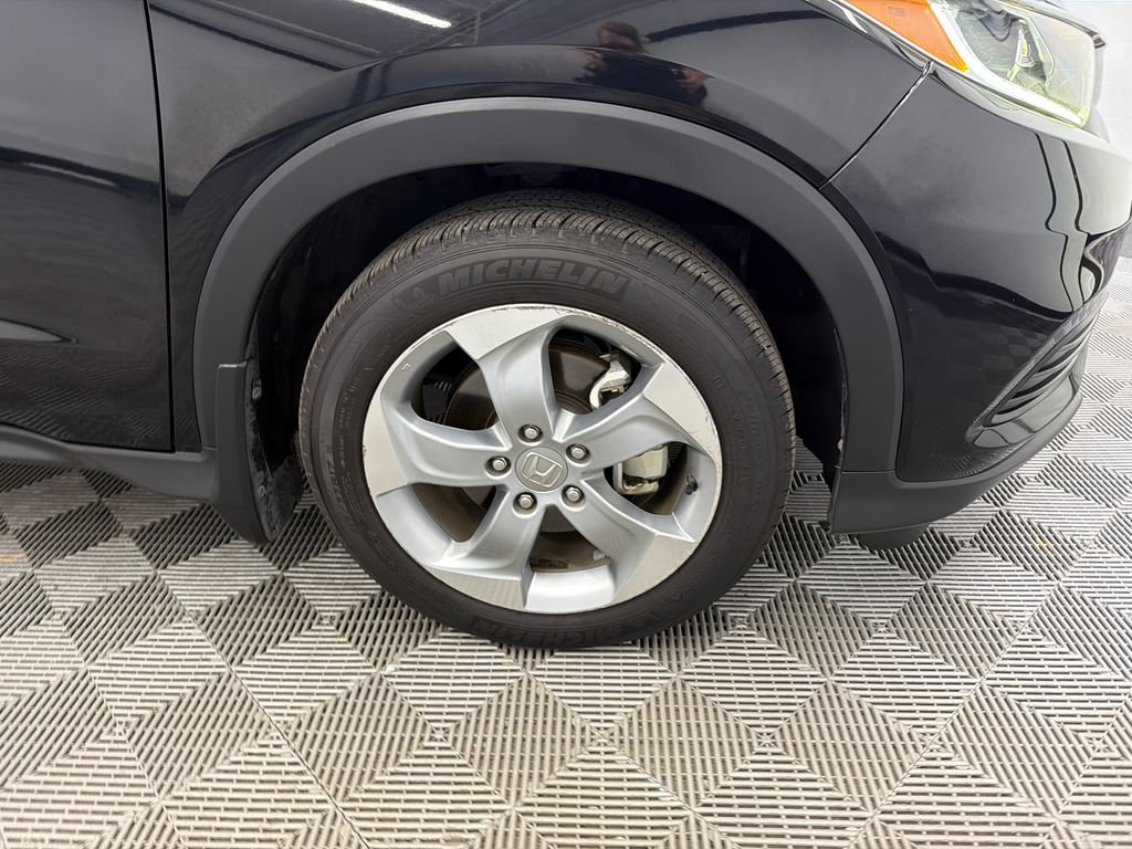 Used 2021 Honda HR-V LX image 12