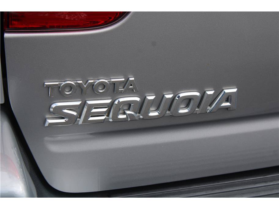 Used 2001 Toyota Sequoia Limited RWD image 33