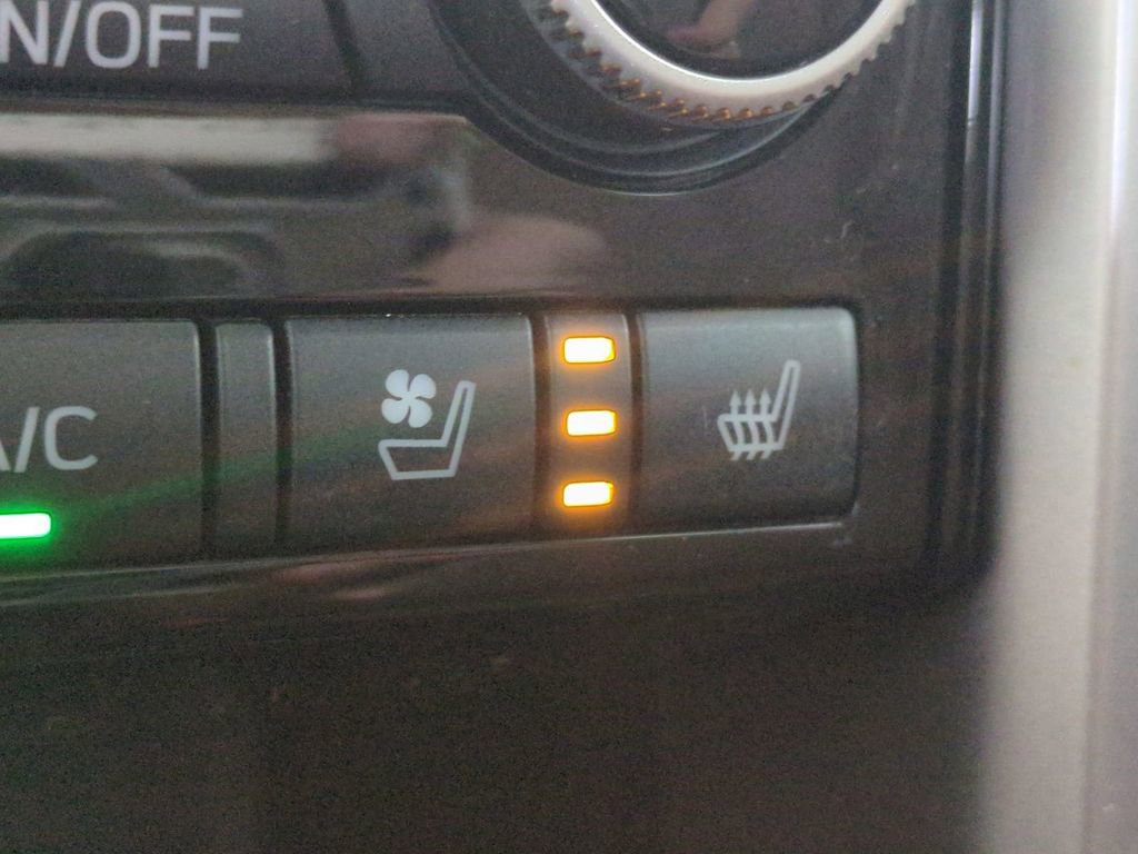 Used 2020 Subaru Ascent Touring w/ Popular Package #2 image 29