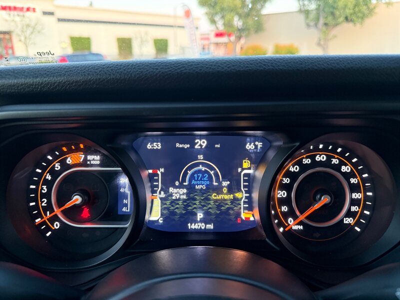 Used 2025 Jeep Wrangler Unlimited Sport AWD/4WD image 35