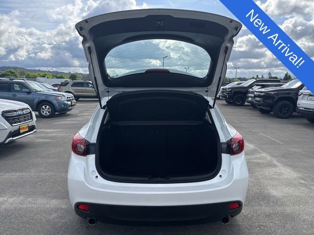 Used 2016 MAZDA MAZDA3 i Sport w/ Preferred Equipment Package FWD image 9