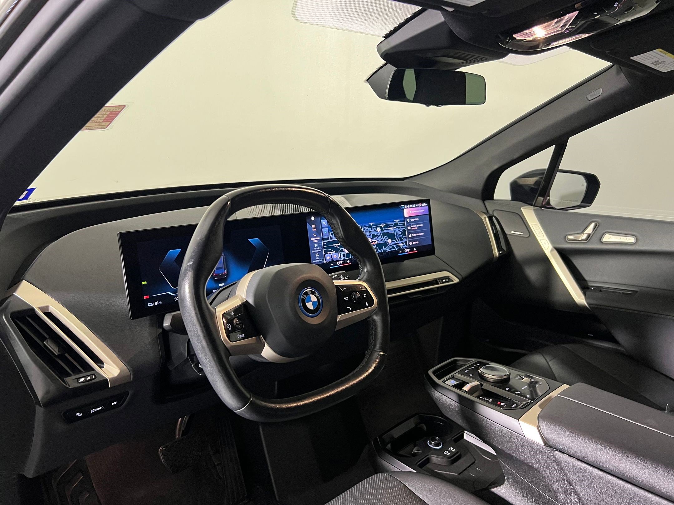 Used 2022 BMW iX xDrive50 w/ Premium Package image 3