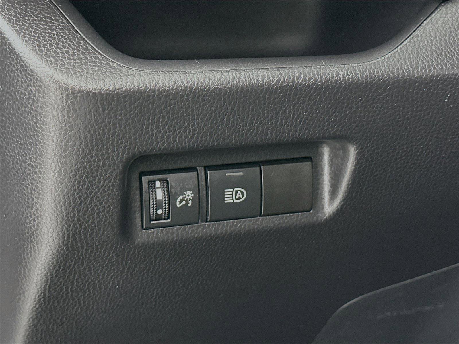 Certified 2025 Toyota RAV4 XLE AWD/4WD image 14