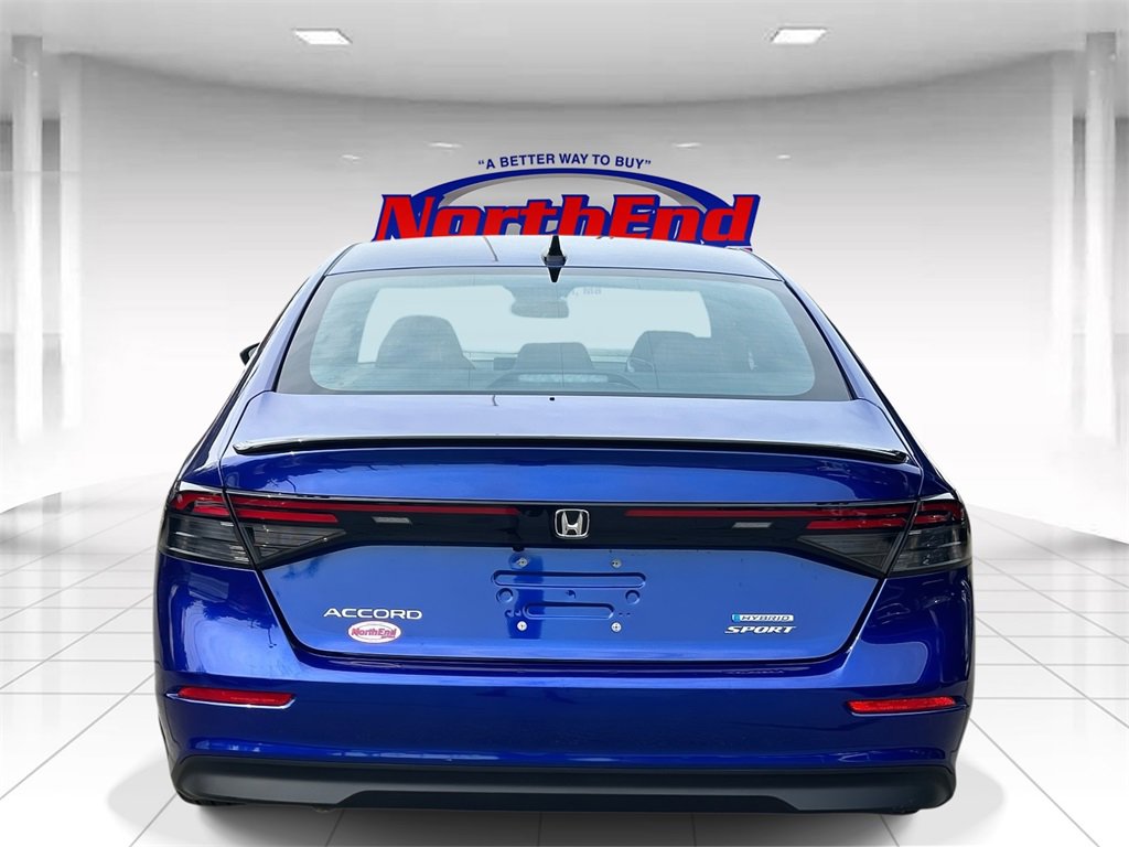 Used 2025 Honda Accord Sport image 4