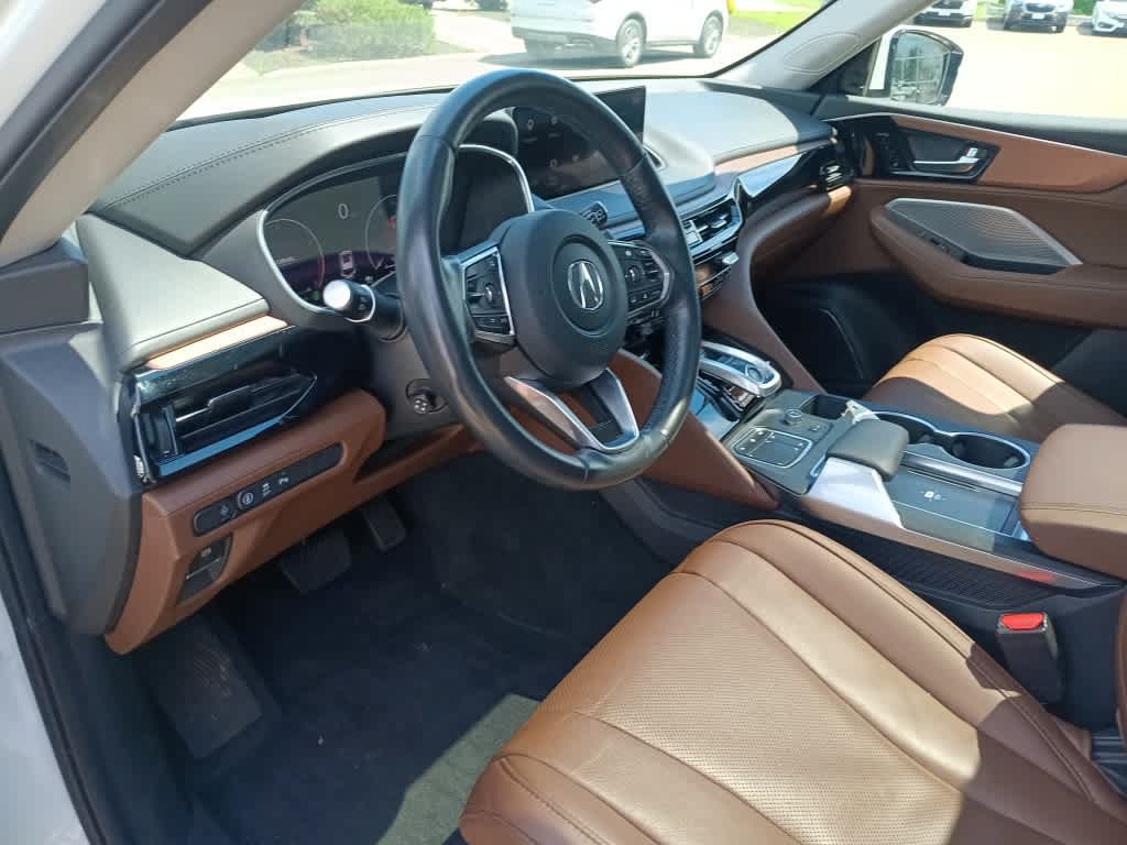 Used 2024 Acura MDX SH-AWD w/ Technology Package image 16