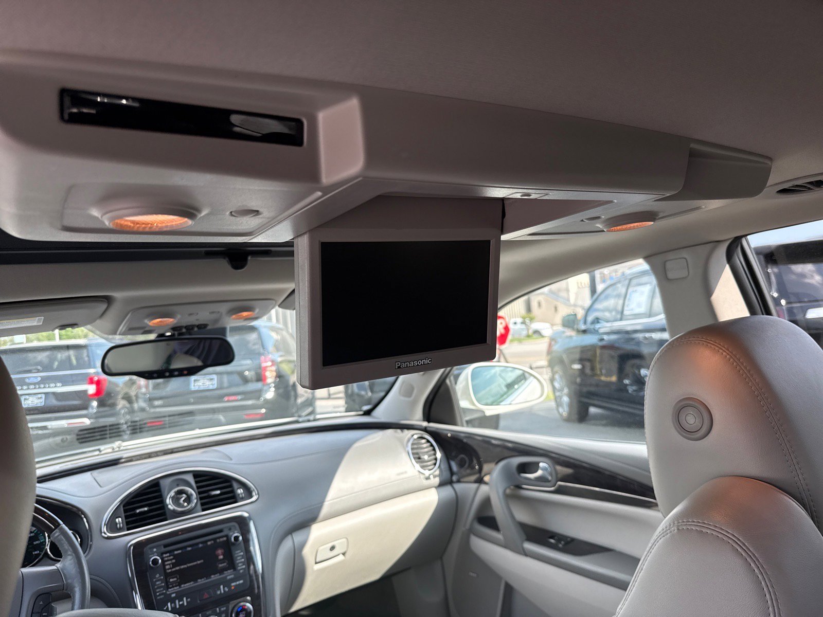 Used 2015 Buick Enclave Premium w/ Experience Buick Package image 16