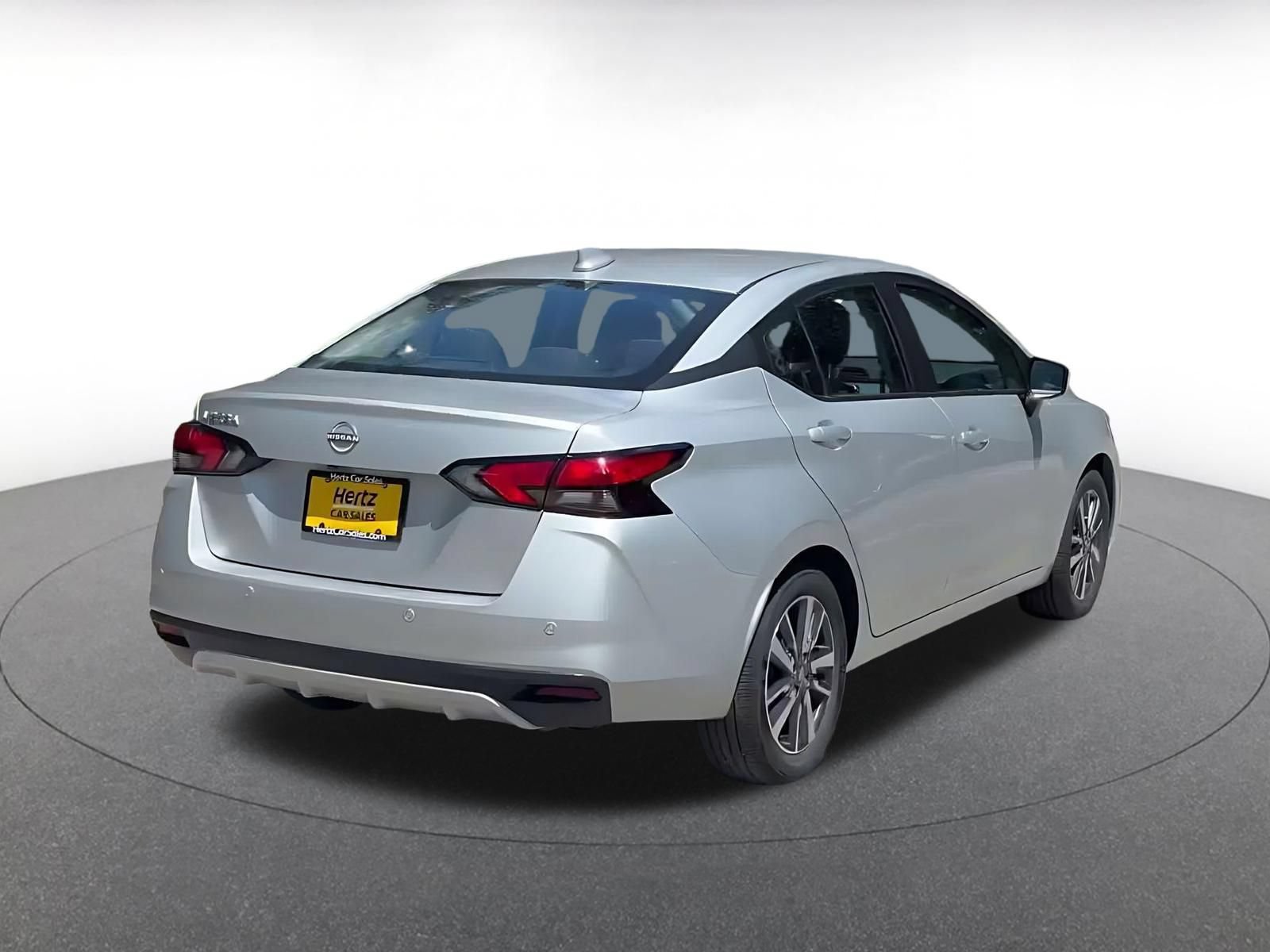 Used 2025 Nissan Versa SV FWD image 13