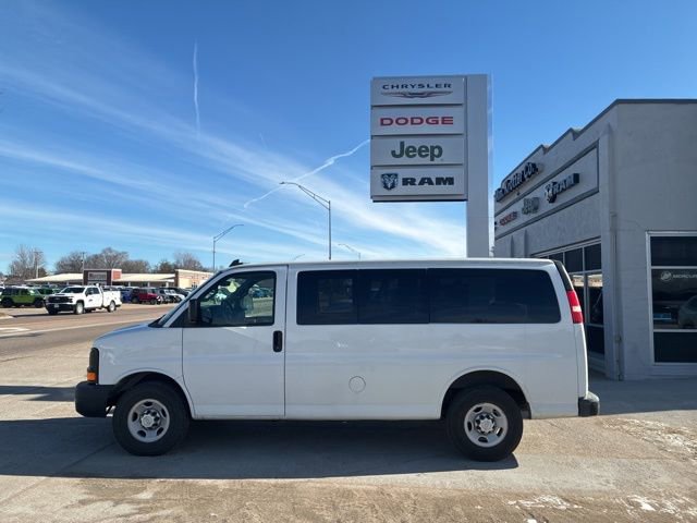 Used 2016 Chevrolet Express 2500 LS RWD image 1