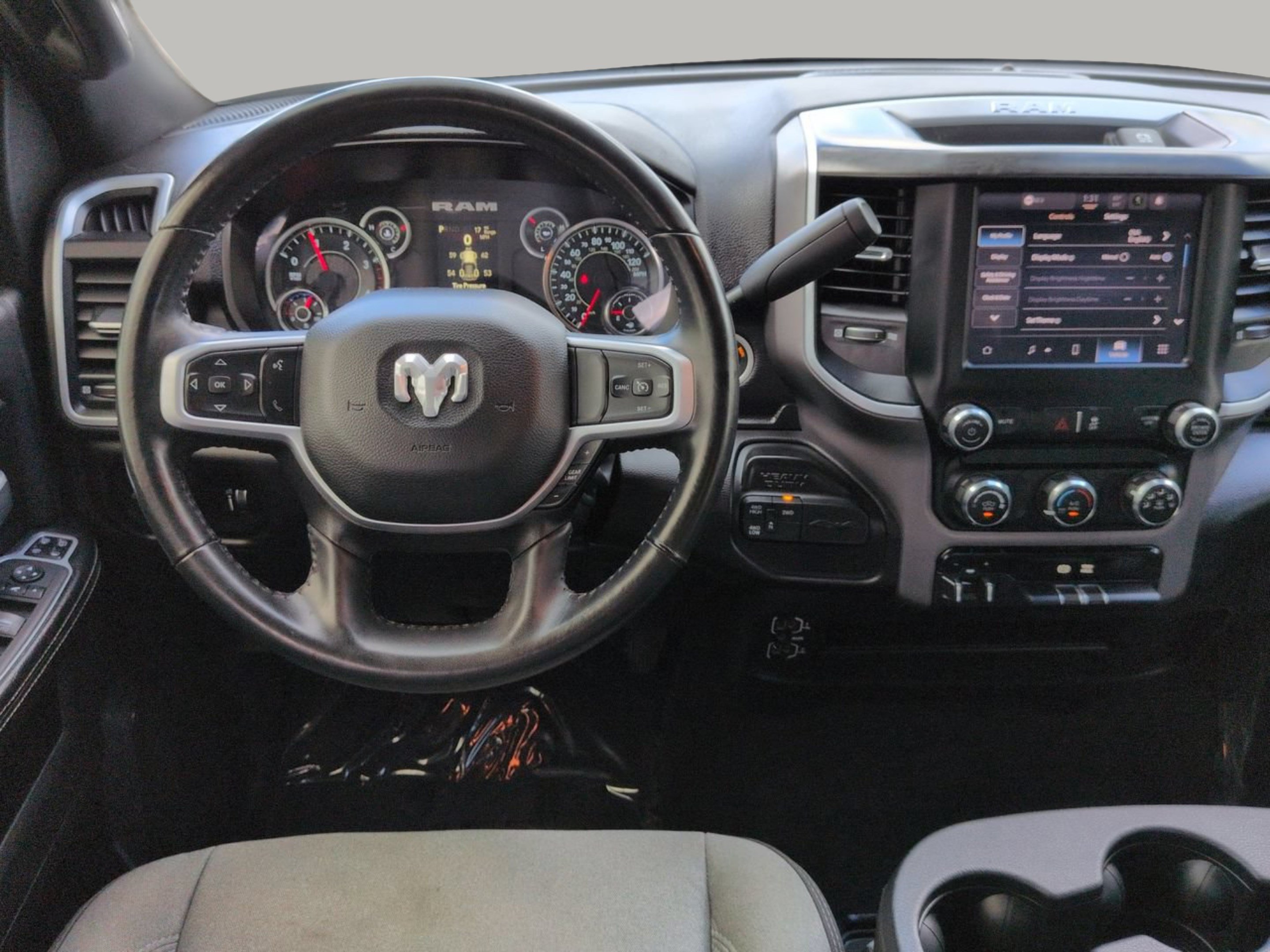 Used 2024 RAM 2500 Big Horn AWD/4WD image 18