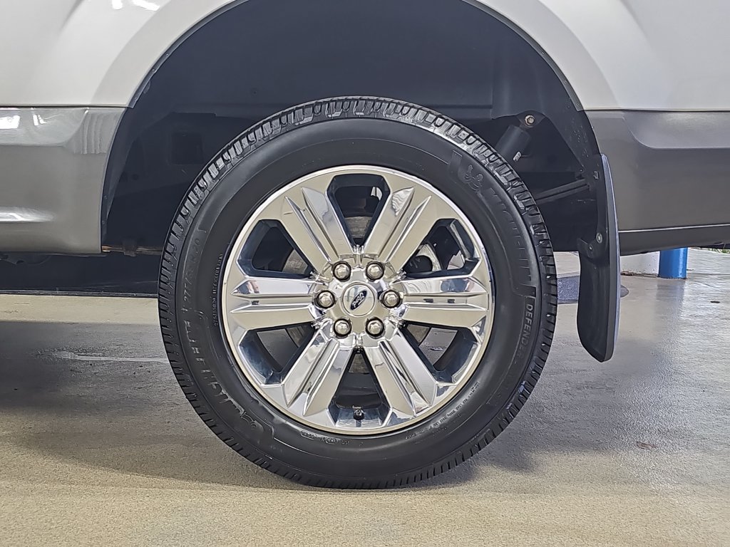Used 2019 Ford F150 XLT w/ Equipment Group 302A Luxury AWD/4WD image 38