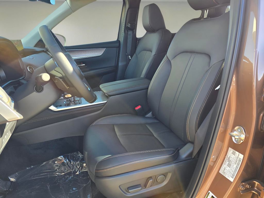 New 2025 MAZDA CX-70 Plug-In Hybrid w/ Premium Pkg image 13