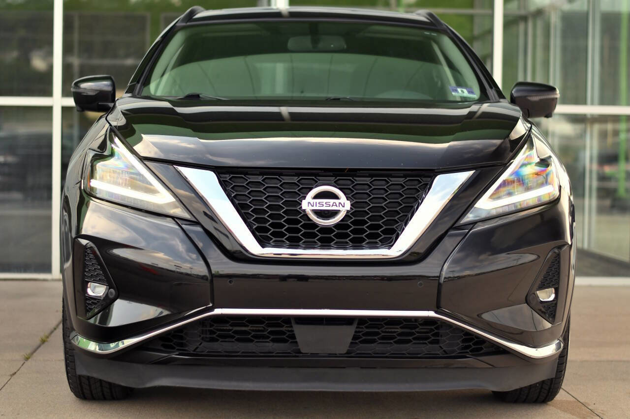 Used 2019 Nissan Murano SV w/ Premium Package image 2