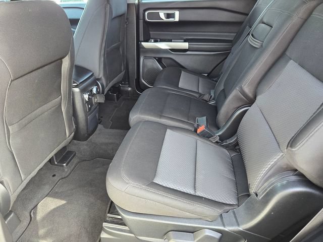 Used 2023 Ford Explorer XLT RWD image 9