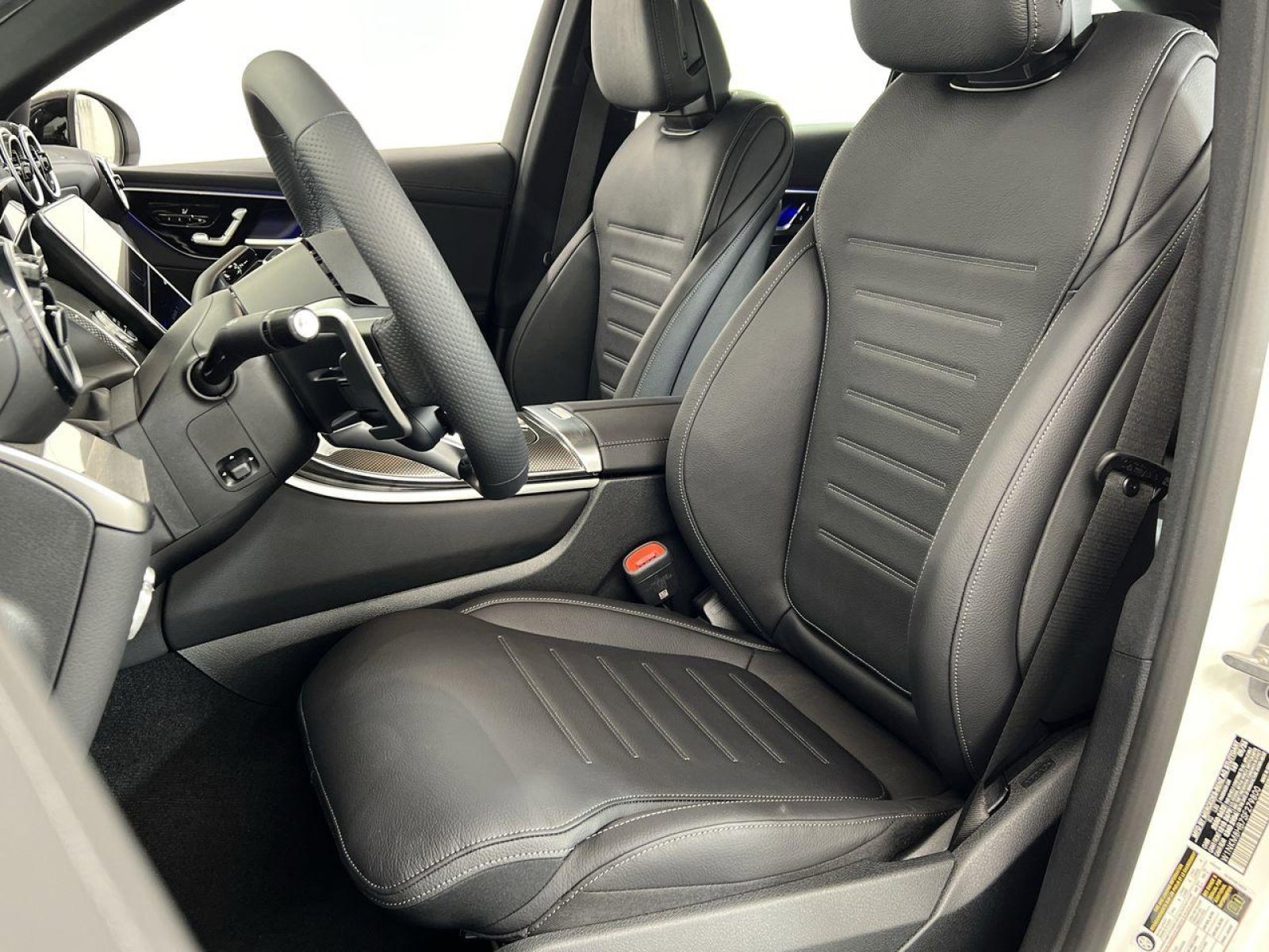 New 2025 Mercedes-Benz GLC 43 AMG 4MATIC image 11