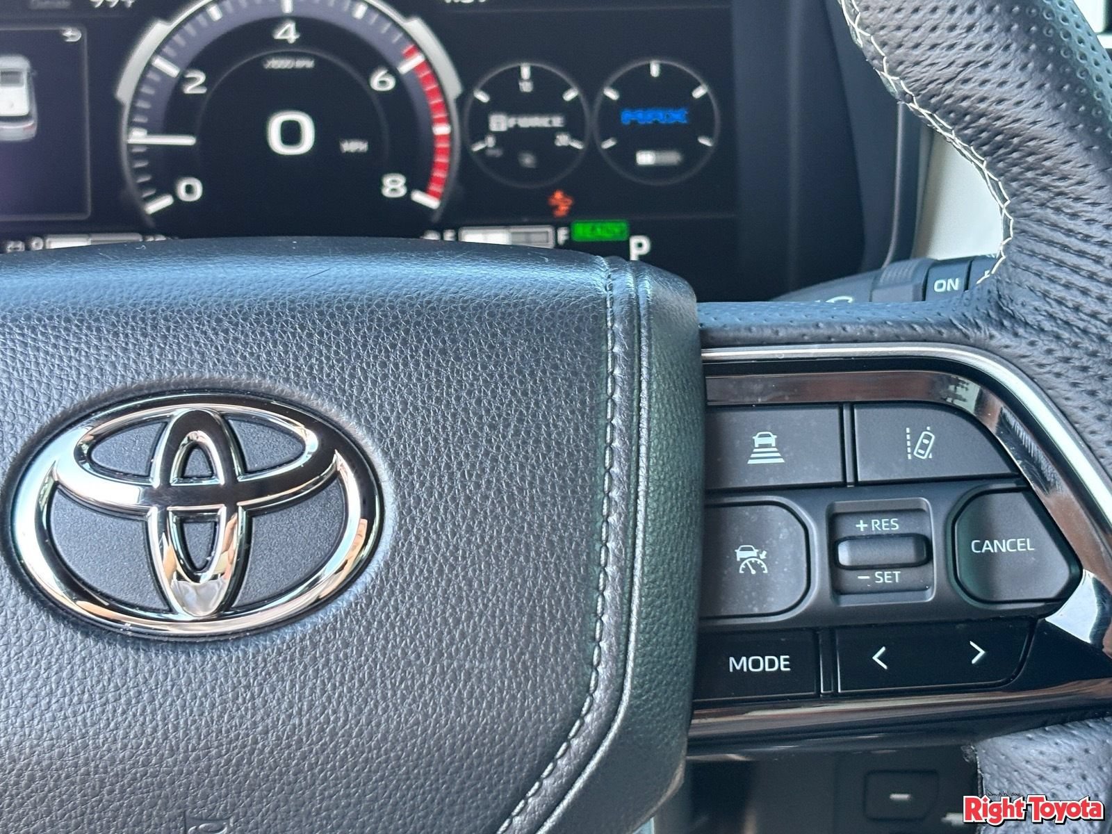 Certified 2025 Toyota Sequoia Capstone AWD/4WD image 24