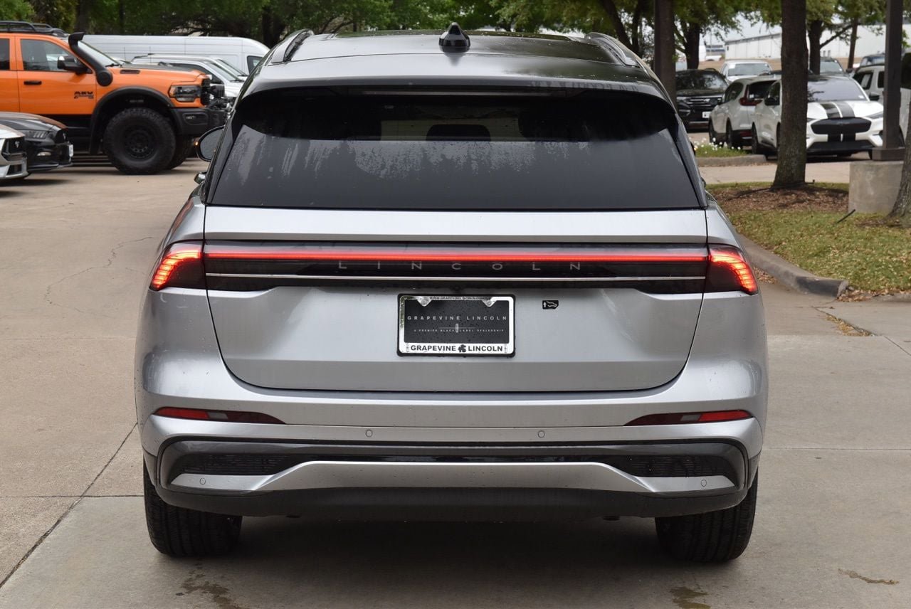 New 2026 Lincoln Nautilus Reserve w/ Jet Appearance Package AWD/4WD image 15
