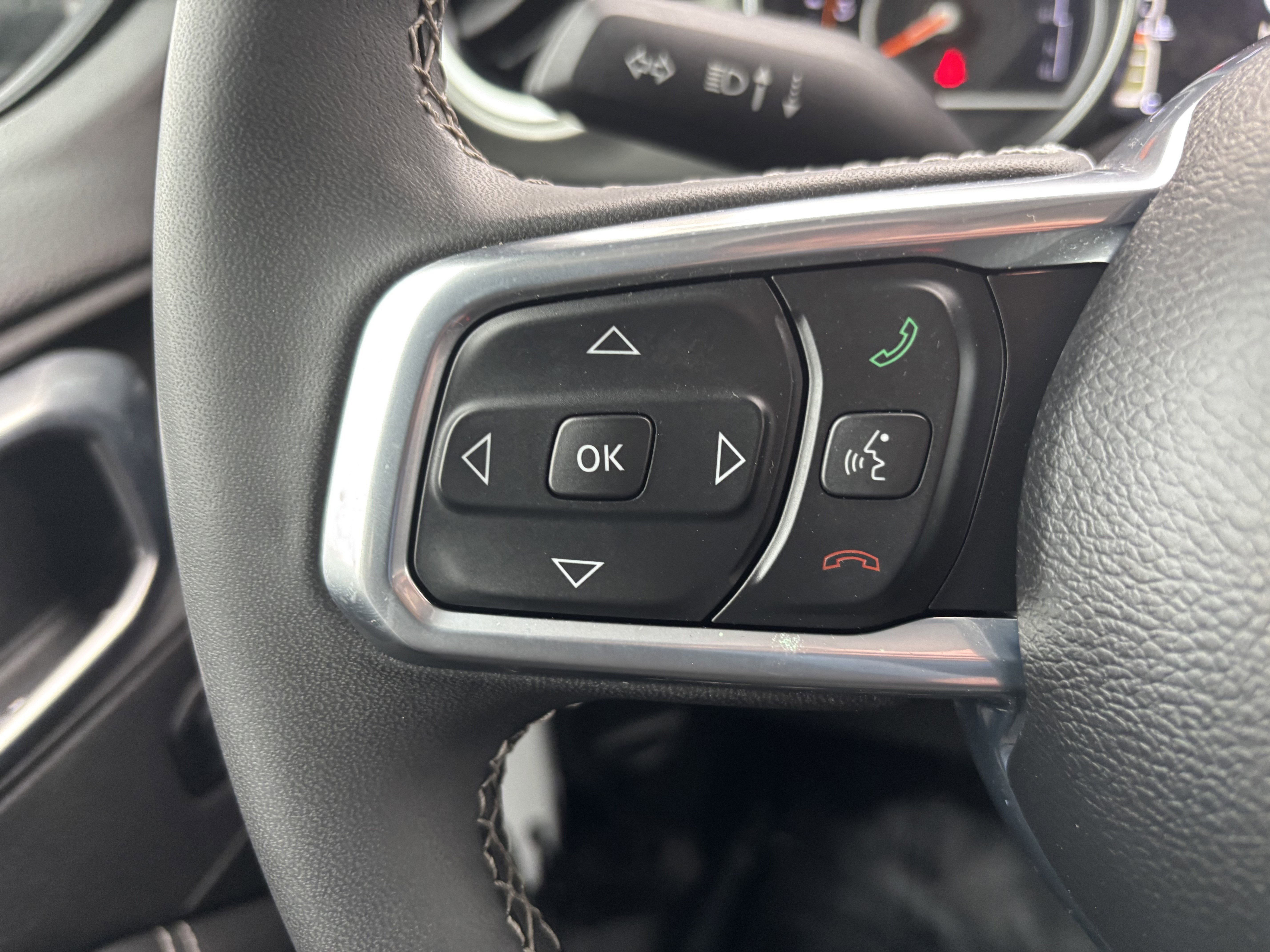 Used 2023 Jeep Wrangler Sahara w/ Cold Weather Group image 14