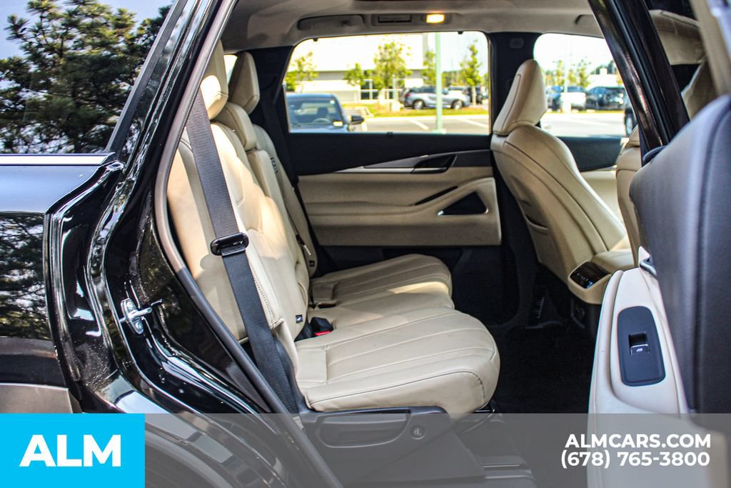 Used 2023 INFINITI QX60 Luxe w/ Performance Audio Package FWD image 15