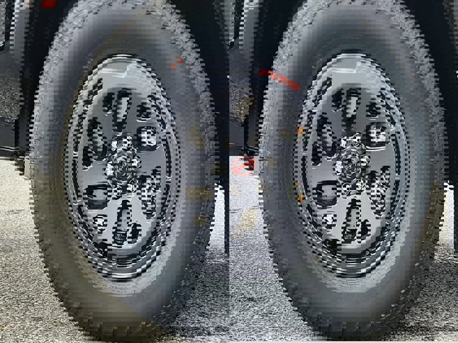 New 2025 Nissan Frontier PRO-4X w/ Interior Protection Package AWD/4WD image 6