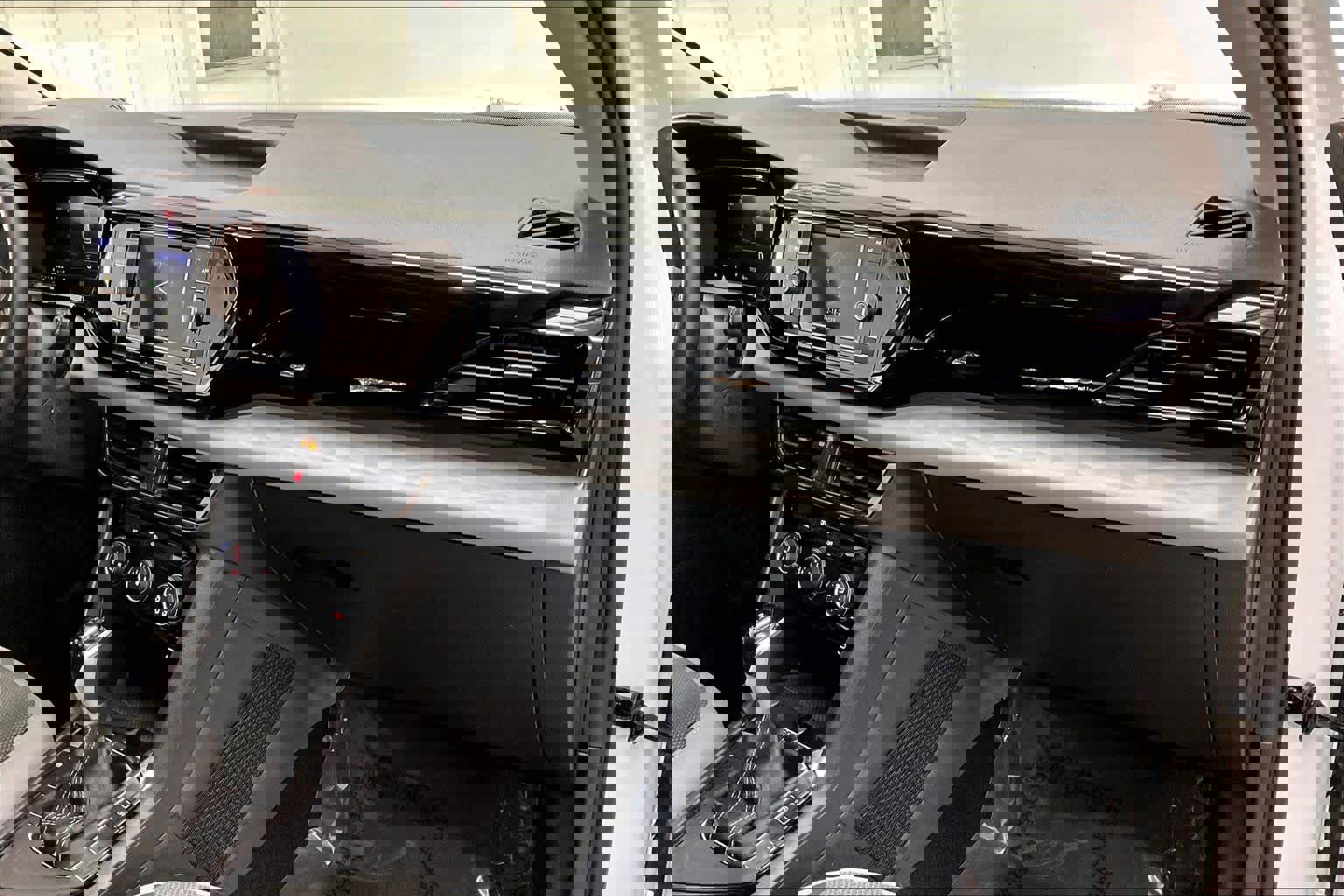 Used 2024 Volkswagen Taos S image 19