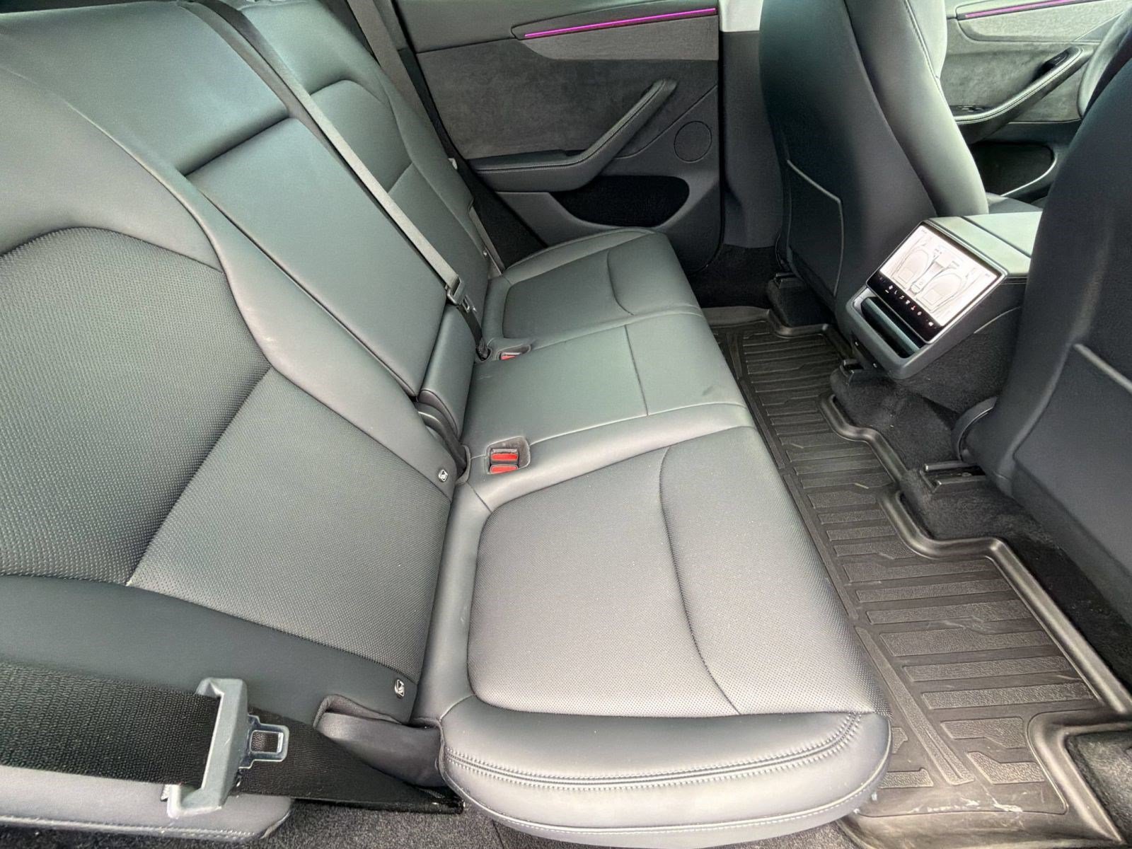 Used 2026 Tesla Model Y AWD image 31