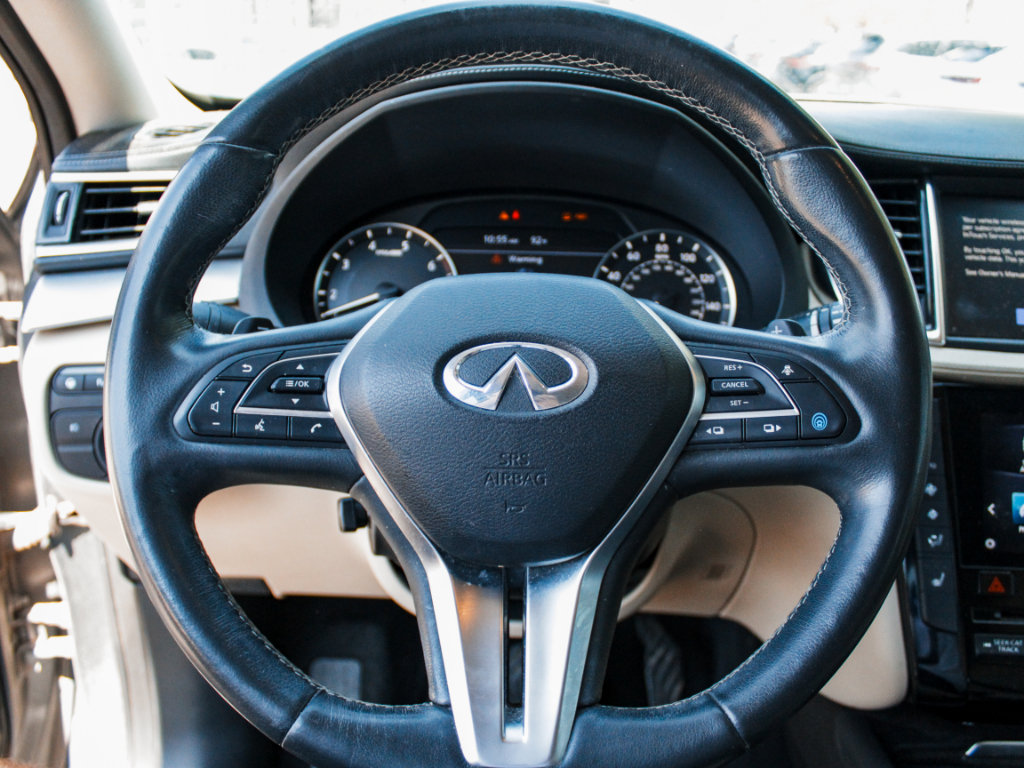 Used 2019 INFINITI QX50 Essential w/ Proactive Package AWD/4WD image 13