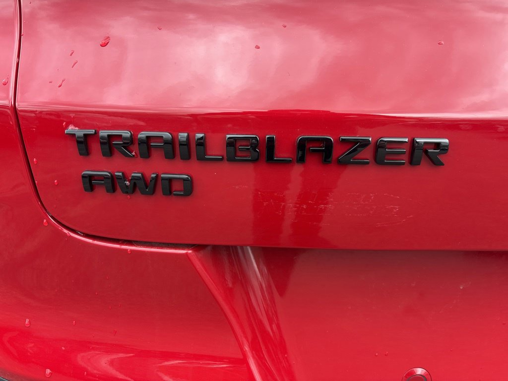 Used 2026 Chevrolet TrailBlazer RS w/ Driver Confidence Package AWD/4WD image 16