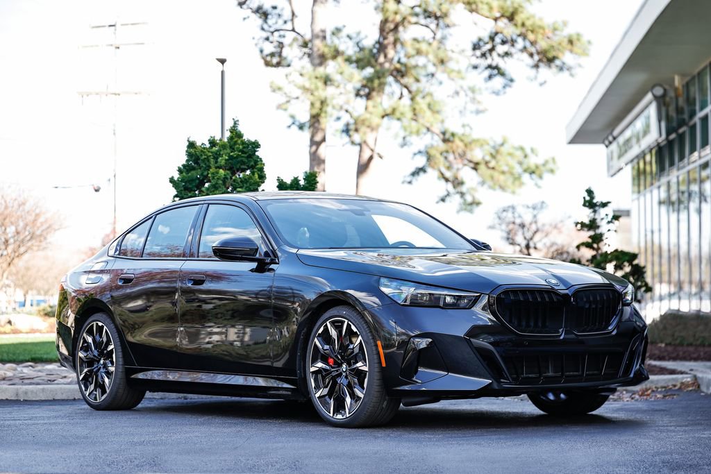 New 2026 BMW 550e xDrive w/ Executive Package AWD/4WD image 1