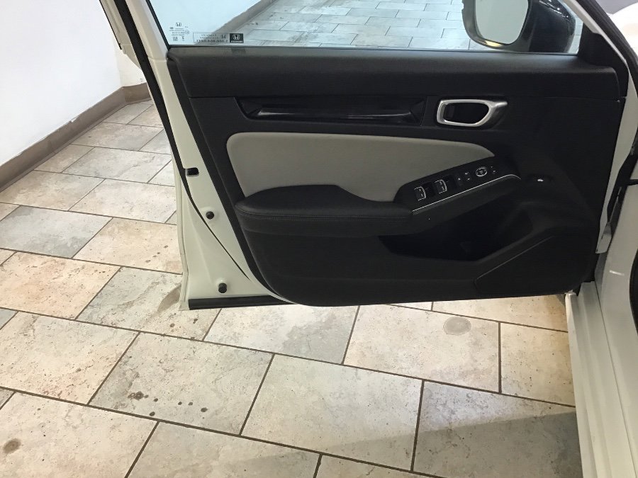 Used 2025 Honda Civic Sport Touring image 8