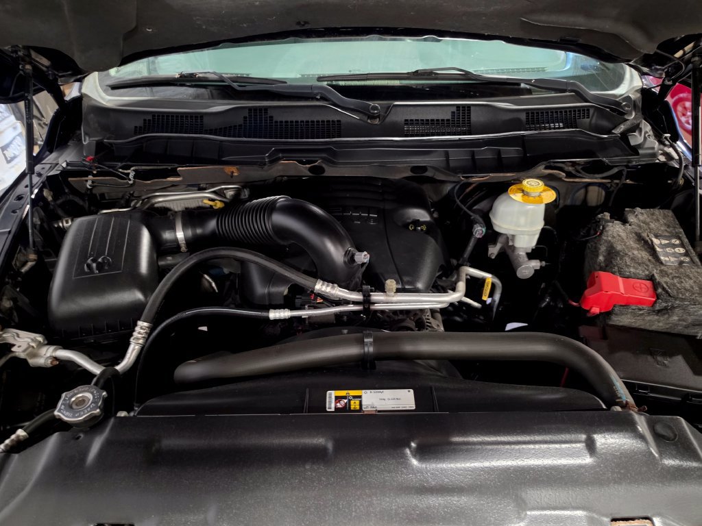 Used 2015 RAM 1500 ST w/ SXT Appearance Group AWD/4WD image 9