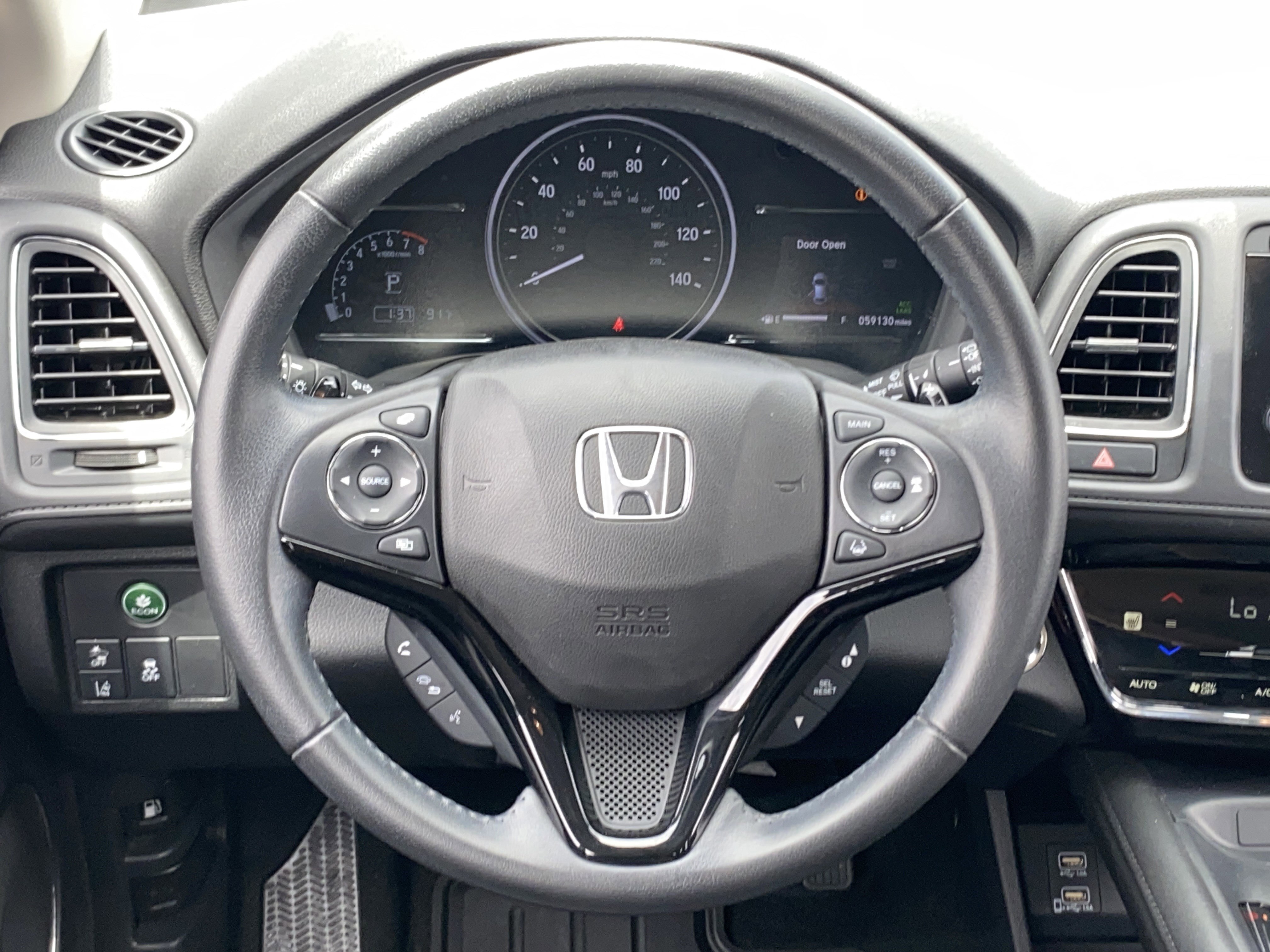 Used 2020 Honda HR-V Touring image 10