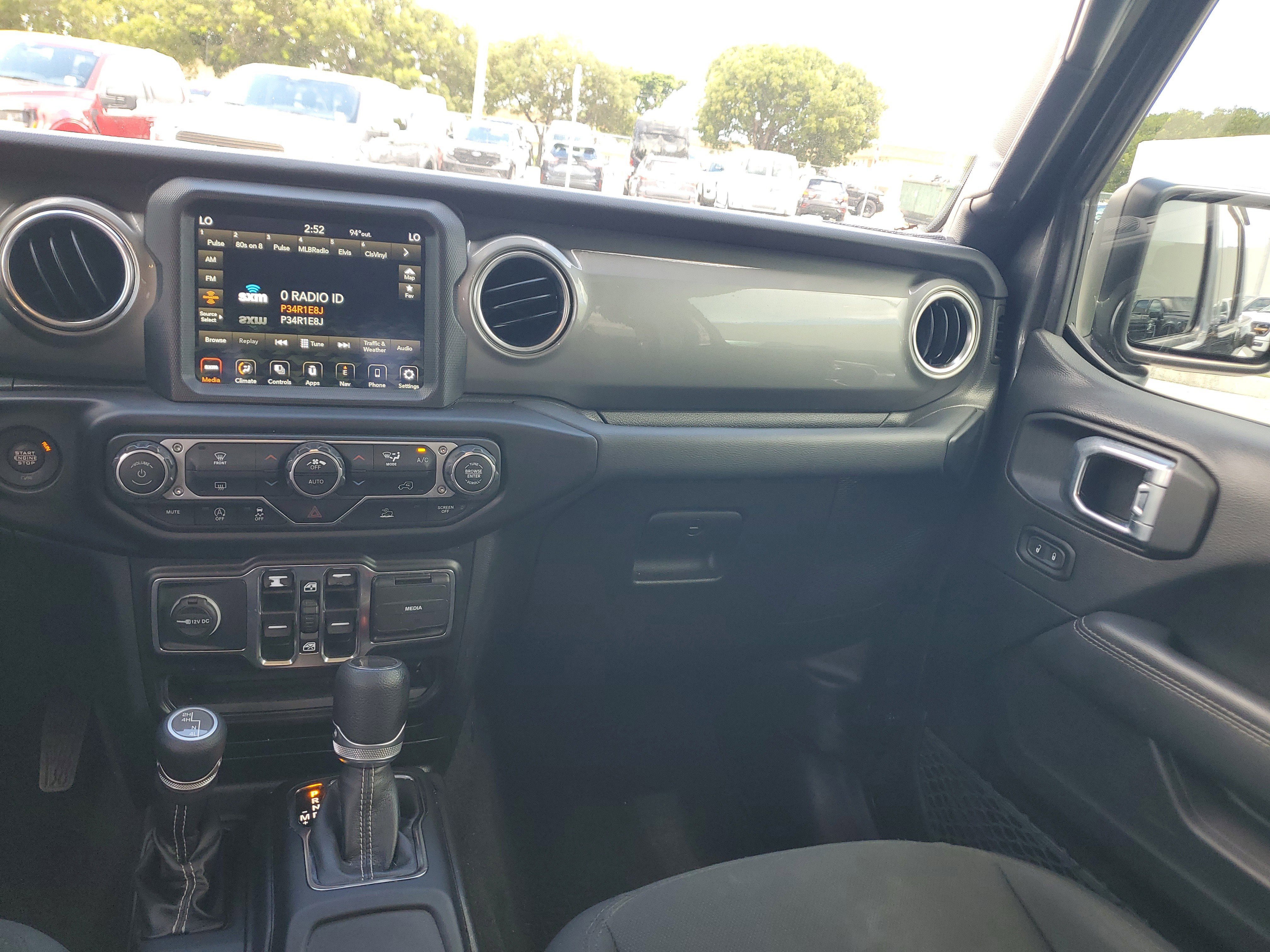 Used 2022 Jeep Gladiator Overland w/ Trailer Tow Package image 16