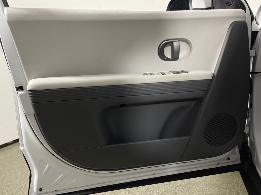 Certified 2025 Hyundai Ioniq 5 SEL image 19