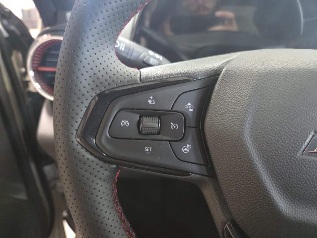 New 2026 Chevrolet Trax RS w/ Driver Confidence Package FWD image 19