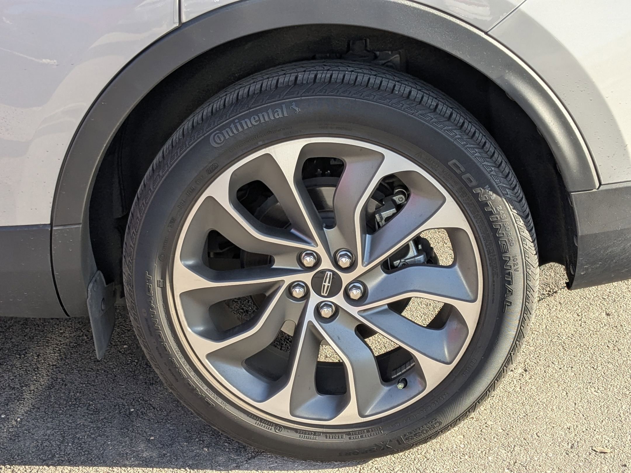 Used 2023 Lincoln Nautilus Reserve w/ Luxury Package image 25