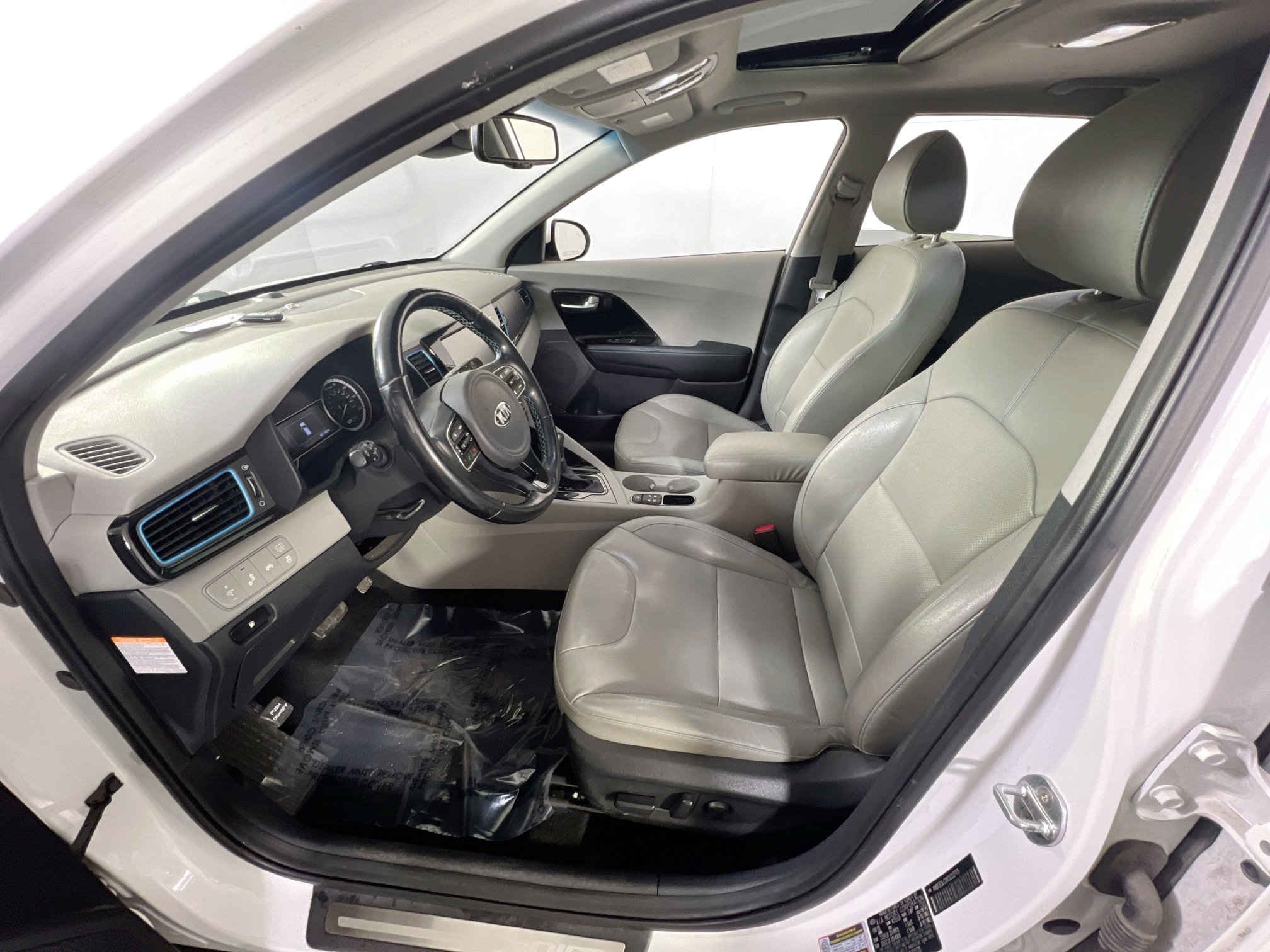 Used 2019 Kia Niro Touring image 20