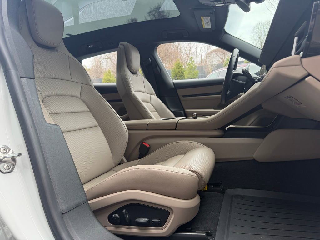 Certified 2022 Porsche Taycan 4 Cross Turismo image 22